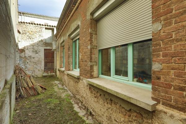 Local professionnel avec bureaux