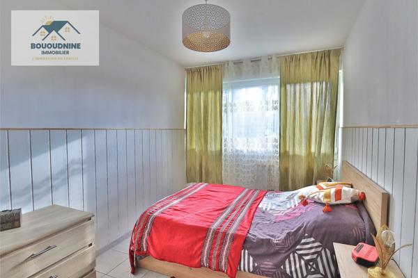 Appartement premier étage avec garage et cave !