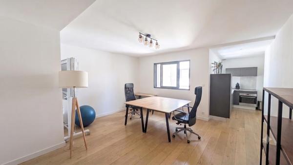 Appartement 244 000 € Bordeaux 2 p 49 m² DPE B