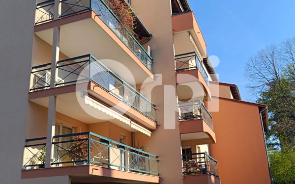 Appartement à vendre    2 pièces • 52 m2 Saint-Genis-Laval