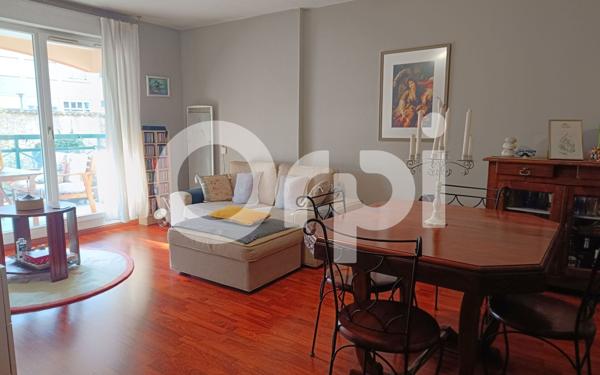 Appartement à vendre    2 pièces • 52 m2 Saint-Genis-Laval