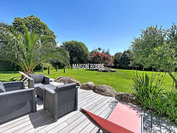 Maison familiale à Perros-Guirec sur un terrain arboré