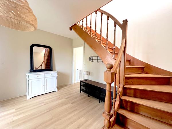 Maison bourgeoise à vendre à Périgny - 5 pièces, 136 m²