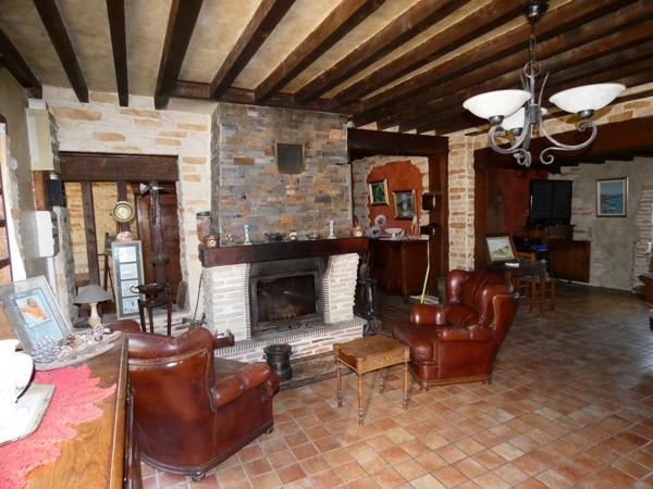 Maison à la campagne de 194 m2 env Secteur Chandai