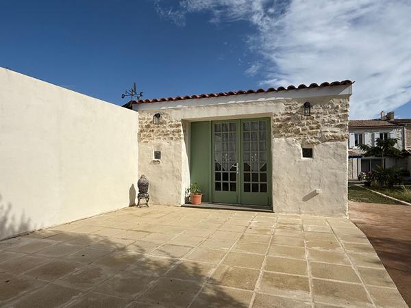 Maison Surgeres 6 pièce(s) 127 m2