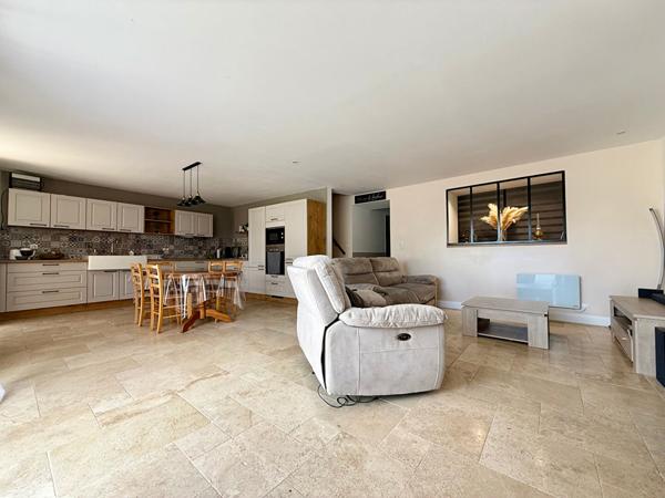 Maison Surgeres 6 pièce(s) 127 m2