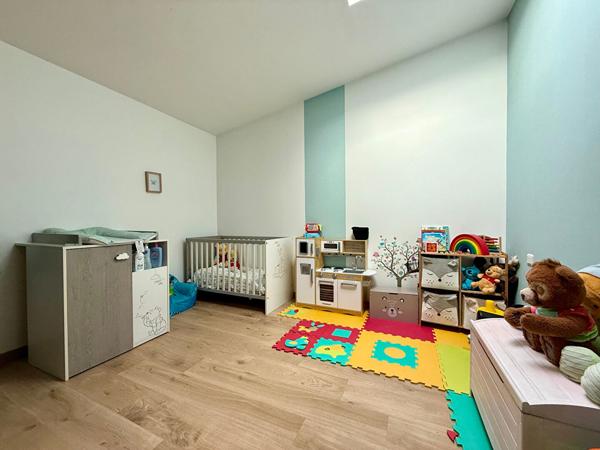 Maison Surgeres 6 pièce(s) 127 m2