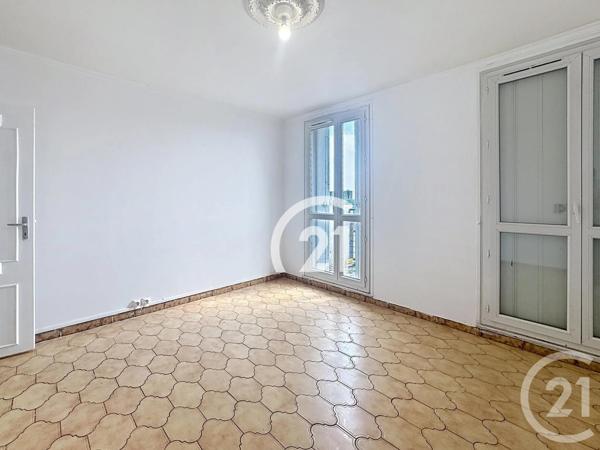 Appartement F4 à vendre  4 pièces - 68,07 m 2   AULNAY SOUS BOIS  - 93