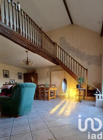 Maison 5 pièces de 158 m² à Saint-Doulchard (18230)
