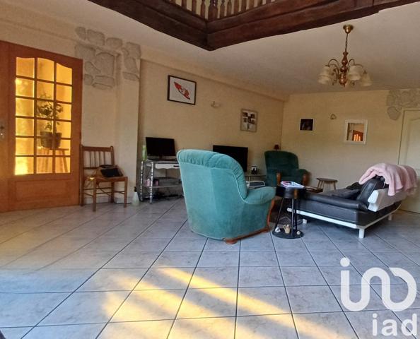 Maison 5 pièces de 158 m² à Saint-Doulchard (18230)