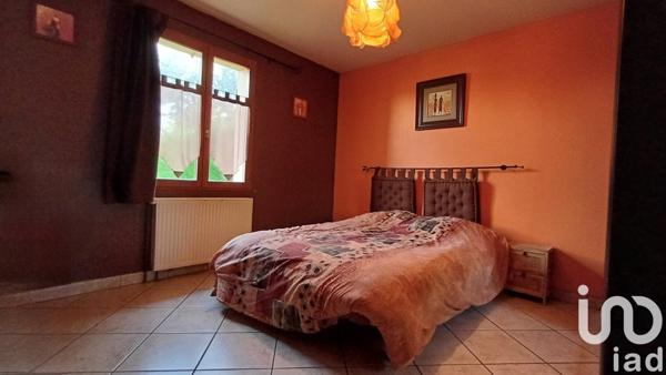 Maison 5 pièces de 158 m² à Saint-Doulchard (18230)