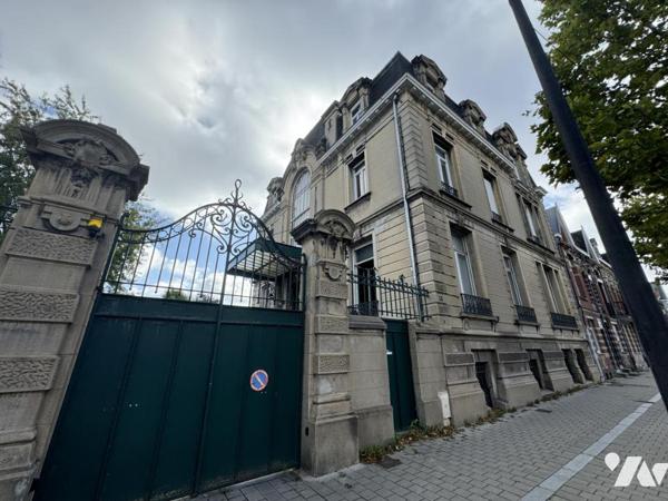 Appartement dernier étage d'une maison bourgeoise Valenciennes prox. centre, Poterne, Musée 3 pkings