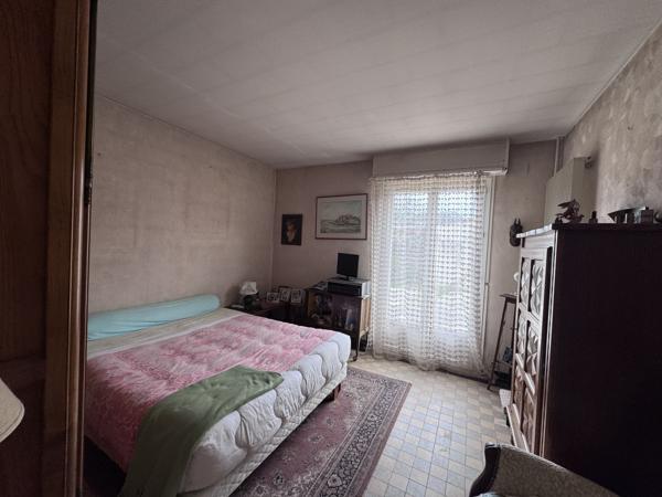 Maison 8 pièce(s) 5 chambre(s) 215 m²