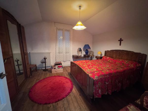 Maison 8 pièce(s) 5 chambre(s) 215 m²
