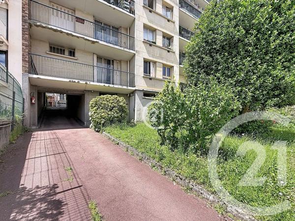 Parking à vendre  12 m 2   MONTREUIL  - 93