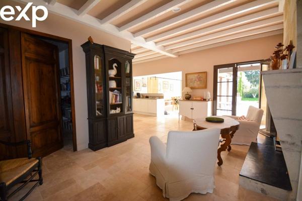 Proche de Bordeaux-Proprieté Familiale-rénovée -Piscine - Parc - Garage