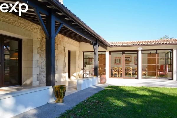 Proche de Bordeaux-Proprieté Familiale-rénovée -Piscine - Parc - Garage