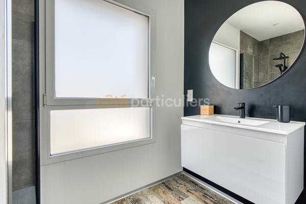 Vente
                Maison182 m² - 10 Pièces -
                    SAINT HILAIRE DE RIEZ (85270)