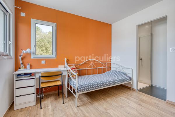 Vente
                Maison182 m² - 10 Pièces -
                    SAINT HILAIRE DE RIEZ (85270)