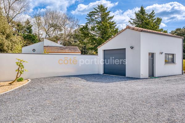 Vente
                Maison182 m² - 10 Pièces -
                    SAINT HILAIRE DE RIEZ (85270)