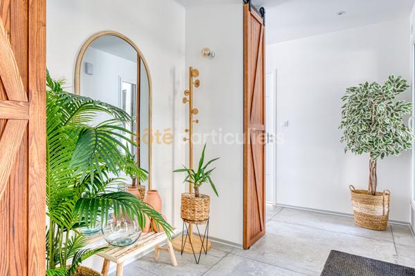 Vente
                Maison182 m² - 10 Pièces -
                    SAINT HILAIRE DE RIEZ (85270)