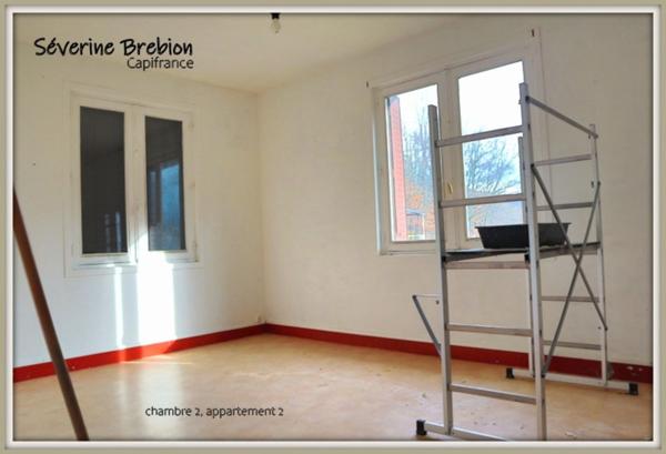 Immeuble vide composé de 2 appartements, 2 garages et un terrain à vendre CHABRELOCHE (63)