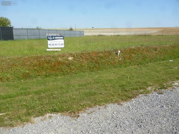 Achat - Terrain à bâtir Ribemont 02240 898 m 2