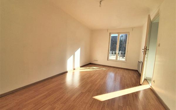 Appartement à vendre    3 pièces •  Brie-Comte-Robert