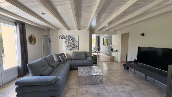 Maison 7 pièce(s) 5 chambre(s) 181 m²