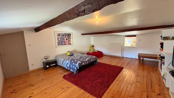 Maison 7 pièce(s) 5 chambre(s) 181 m²