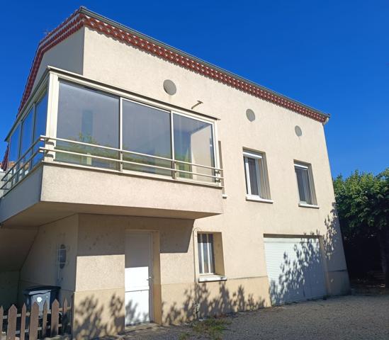 Maison
         6 pièces
        - 126 m² Exclusivité 367 000 € *