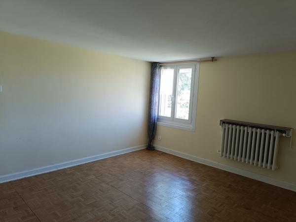 Maison
         6 pièces
        - 126 m² Exclusivité 367 000 € *