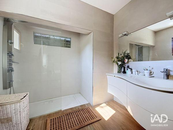 Maison à vendre 6 pièces 214 m² Vaux-sur-Seine