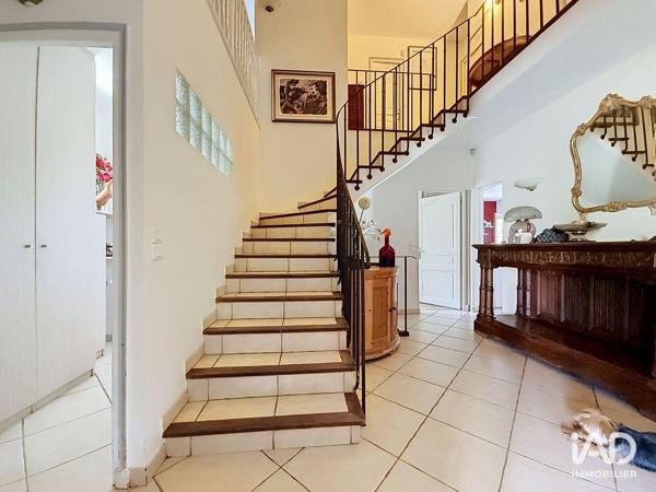 Maison à vendre 6 pièces 214 m² Vaux-sur-Seine