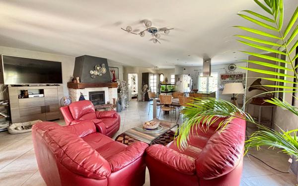 Maison à vendre    5 pièces •  Gigean