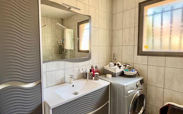 Maison à vendre    5 pièces •  Gigean