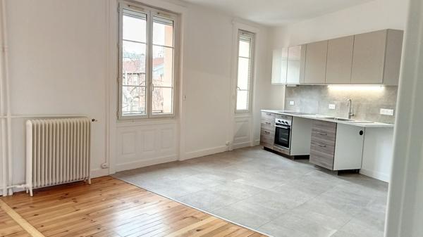 Saint Etienne Centre Deux T4 89.65 m²