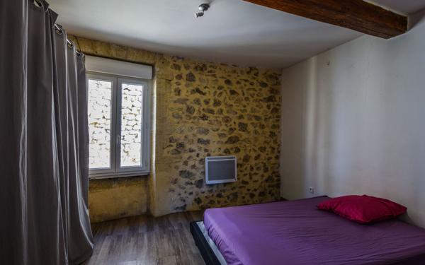 Maison à vendre    5 pièces •  Estézargues