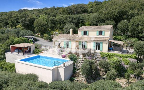 Maison à vendre    4 pièces •  Montauroux
