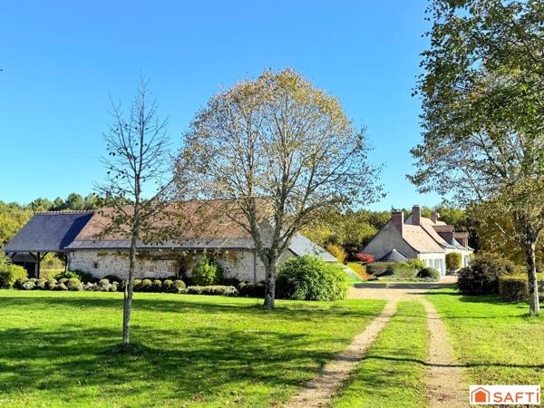 Propriété de plus de 21 hectares, forêts et prés, avec une sublime longère et dépendance