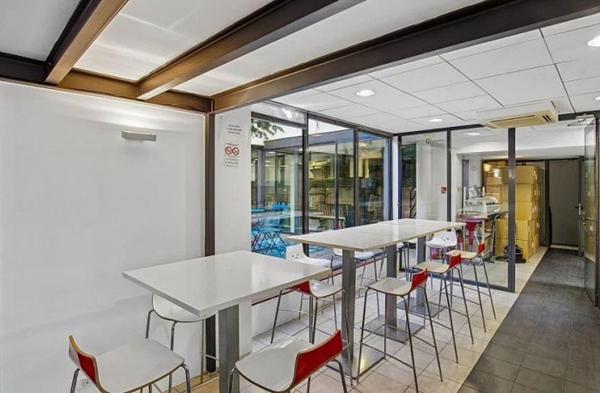 Bureaux à louer à PARIS 75009