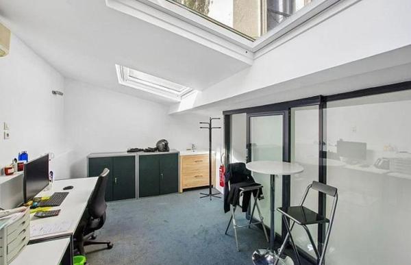 Bureaux à louer à PARIS 75009