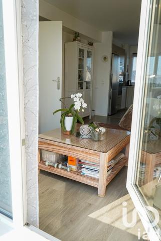Appartement 3 pièces de 65 m² à Lacroix-Saint-Ouen (60610)