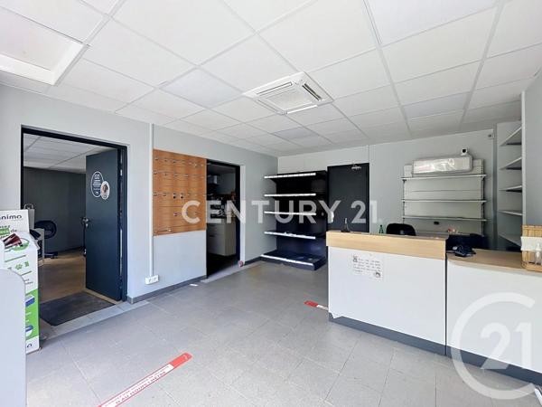 à vendre  210 m 2   NOISY LE GRAND  - 93