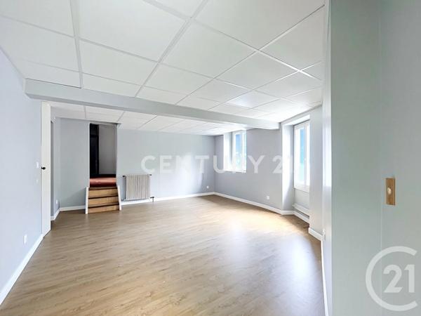 à vendre  210 m 2   NOISY LE GRAND  - 93