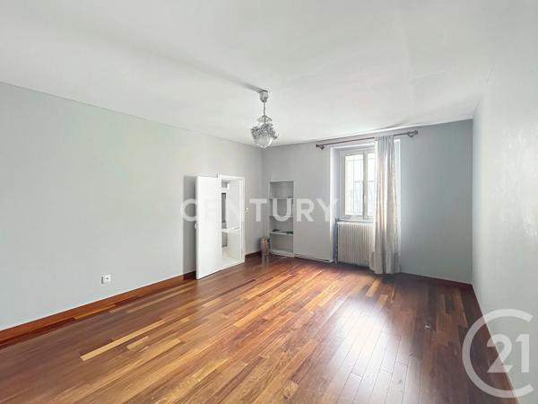 à vendre  210 m 2   NOISY LE GRAND  - 93