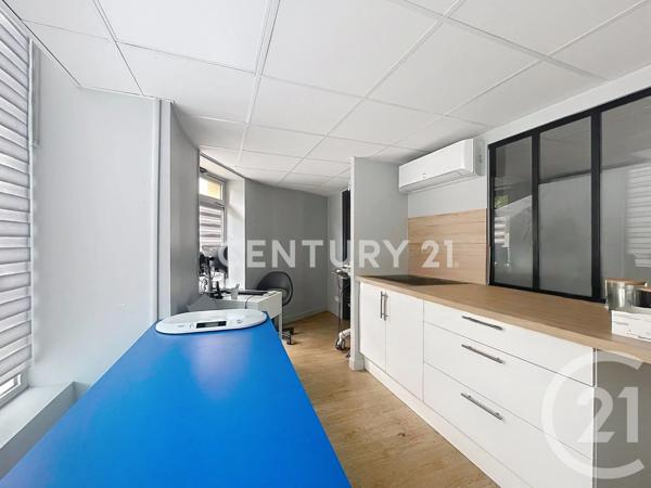 à vendre  210 m 2   NOISY LE GRAND  - 93