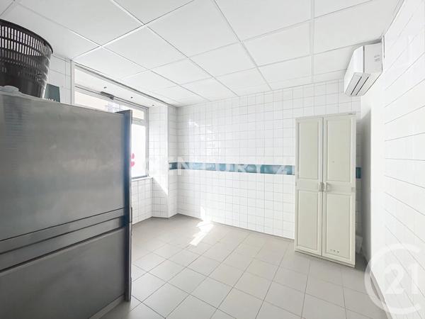 à vendre  210 m 2   NOISY LE GRAND  - 93