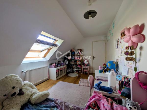 Maison familiale 130 m² rénovée – Jardin, garage double, DPE C – Quartier des Chênes