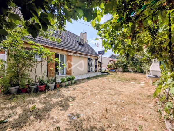 Maison familiale 130 m² rénovée – Jardin, garage double, DPE C – Quartier des Chênes